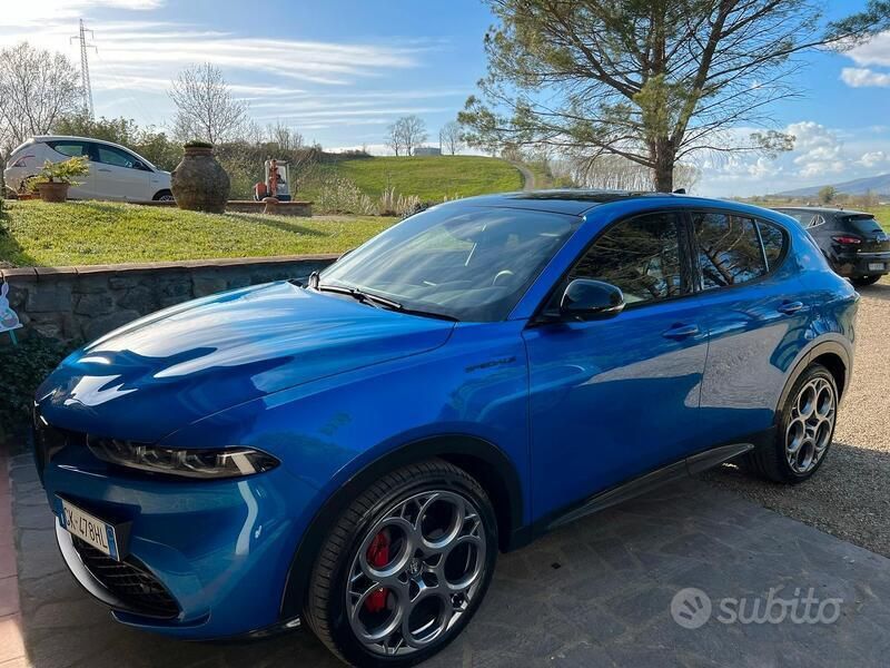 Blu Usata 2022 Alfa Romeo Tonale Edizione Speciale SUV | 29.000 € (Cara) - Immagine 1/3