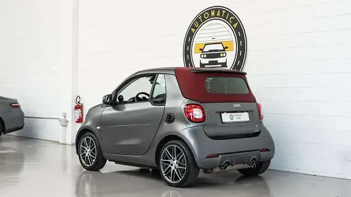 Usata Smart ForTwo Cabrio Brabus 109 CV (80 kW) 2017 Grigio Cabrio