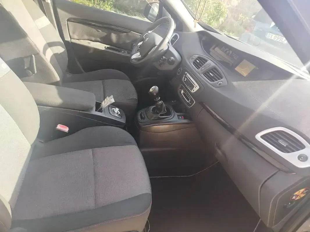 Usata Renault Scenic E-Tech LIMITED 110 CV (80 kW) 2015 Monovolume