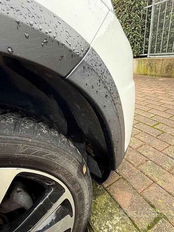 Usata Peugeot 2008 2017 Bianco SUV