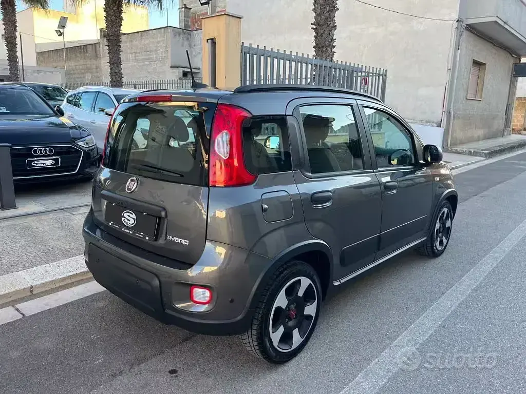 Usata Fiat Panda City Life 69 CV (50 kW) 2021 Grigio Utilitaria