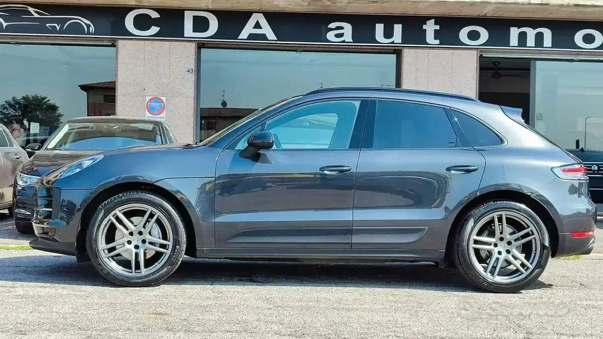 Usata Porsche Macan 245 CV (180 kW) 2021 Nero SUV