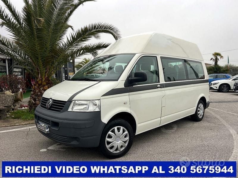 Usata VW Caravelle 102 CV (75 kW) 2008 Bianco Monovolume