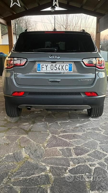Usata Jeep Compass 120 CV (88 kW) 2019 Grigio SUV
