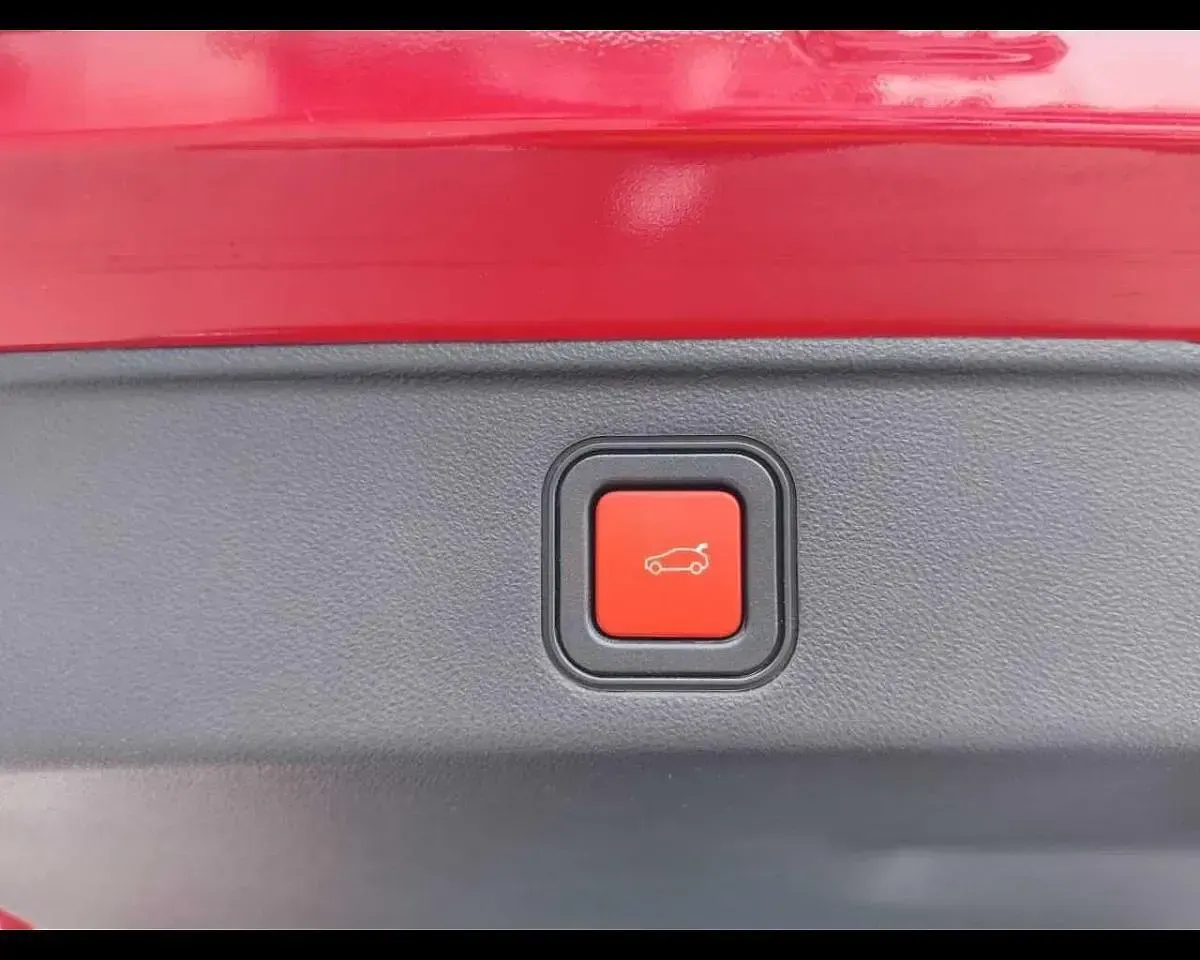 Usata Fiat 600 La Prima 110 CV (80 kW) 2025 Rosso SUV