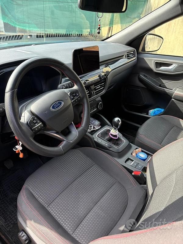 Usata Ford Kuga ST-Line 2023 Blu SUV