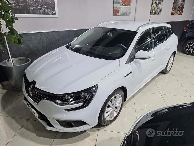 Usata Renault Mégane GrandTour Business 95 CV (69 kW) 2020 Bianco Station wagon