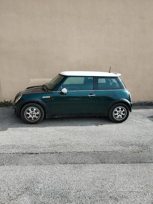 Verde Usata 2002 Mini Cooper Utilitaria | 1000 € (Buon prezzo) - Immagine 1/4