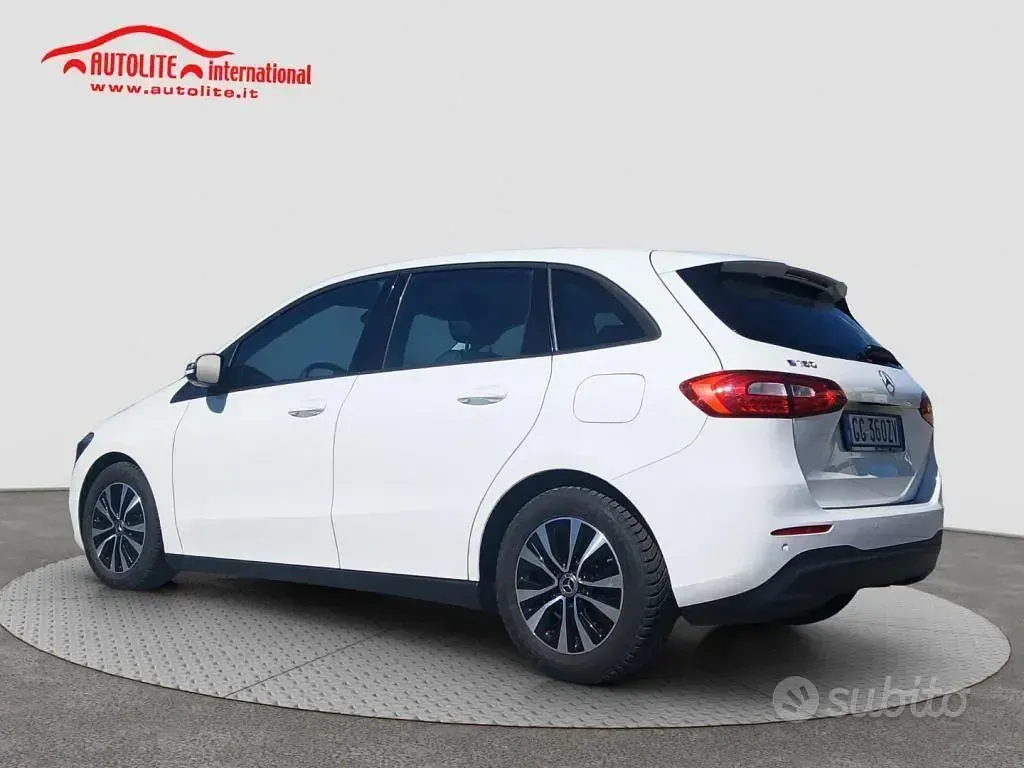 Usata Mercedes B160 Executive 109 CV (80 kW) 2021 Bianco Utilitaria