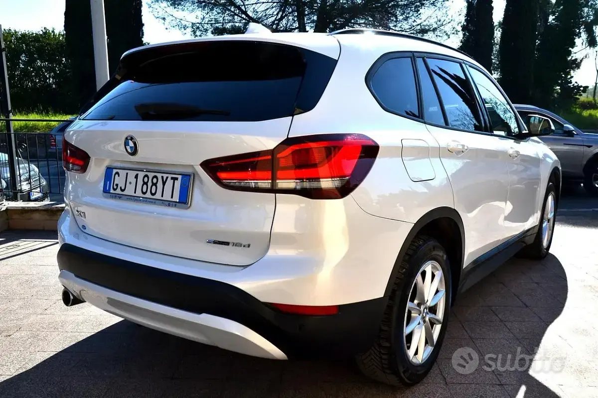Usado BMW X1 Advantage 116 CV (85 kW) 2022 Blanco SUV