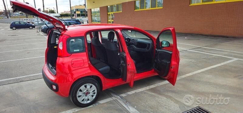 Usata Fiat Panda 69 CV (50 kW) 2016 Rosso Utilitaria