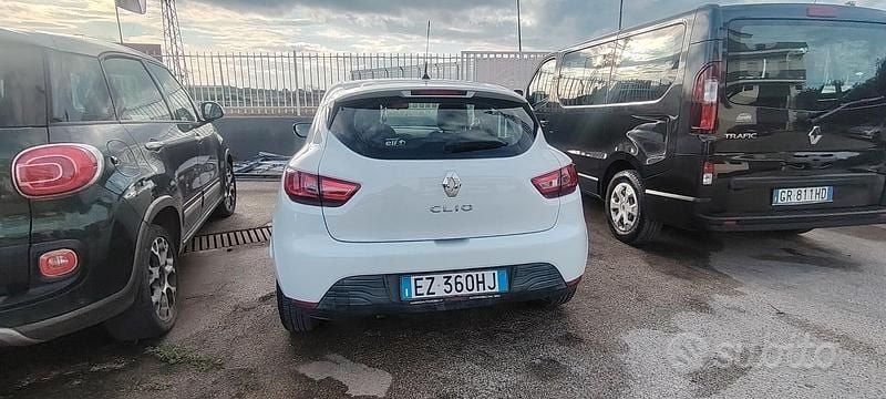 Usata Renault Clio IV 75 CV (55 kW) 2015 Bianco Berlina