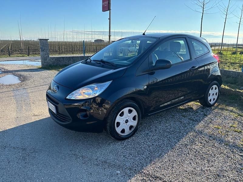 Nero Usata 2013 Ford Ka Individual Utilitaria | 2800 € (Super prezzo) - Immagine 1/4