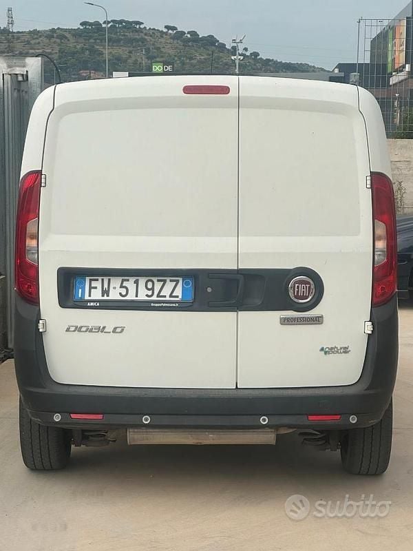 Usata Fiat Doblò 120 CV (88 kW) 2019 Bianco Monovolume