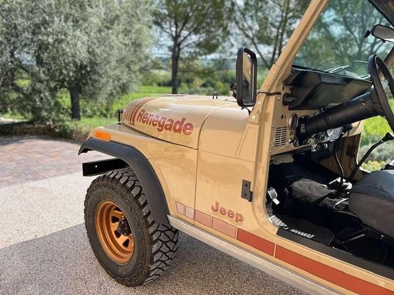 Usata Jeep CJ 105 CV (77 kW) 1981 Beige SUV