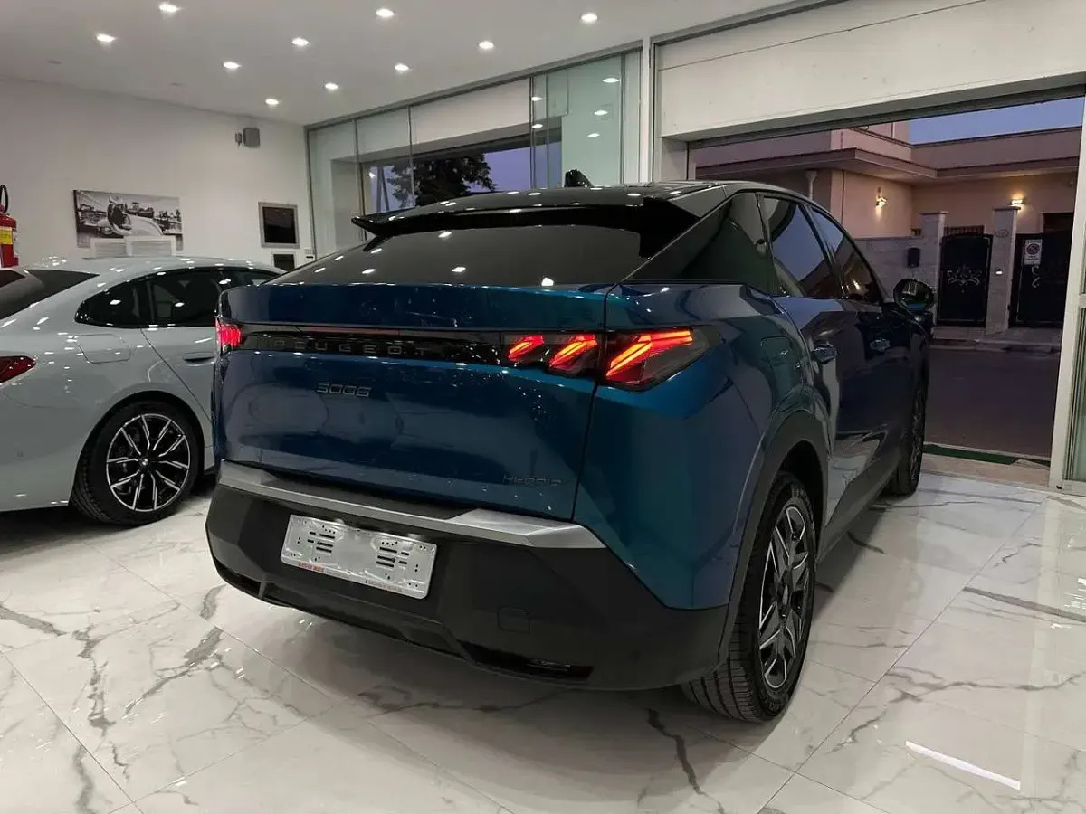 Usata Peugeot 3008 GTi 136 CV (100 kW) 2025 Blu/azzurro SUV