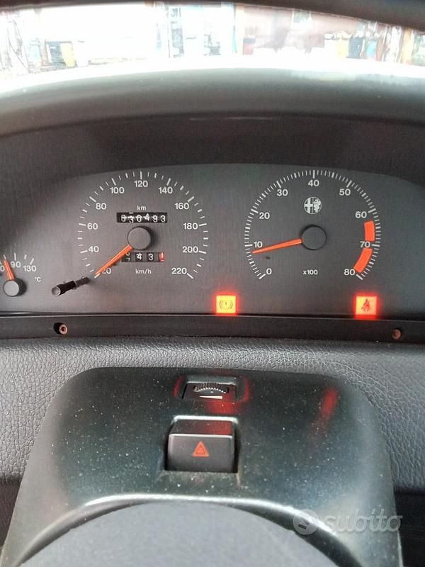 Usata Alfa Romeo 155 116 CV (85 kW) 1995 Rosso Berlina