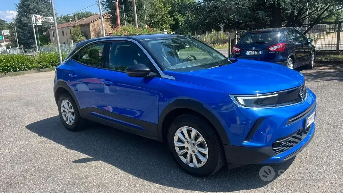 Usata Opel Mokka Edition 101 CV (74 kW) 2021 Bluazzurro SUV
