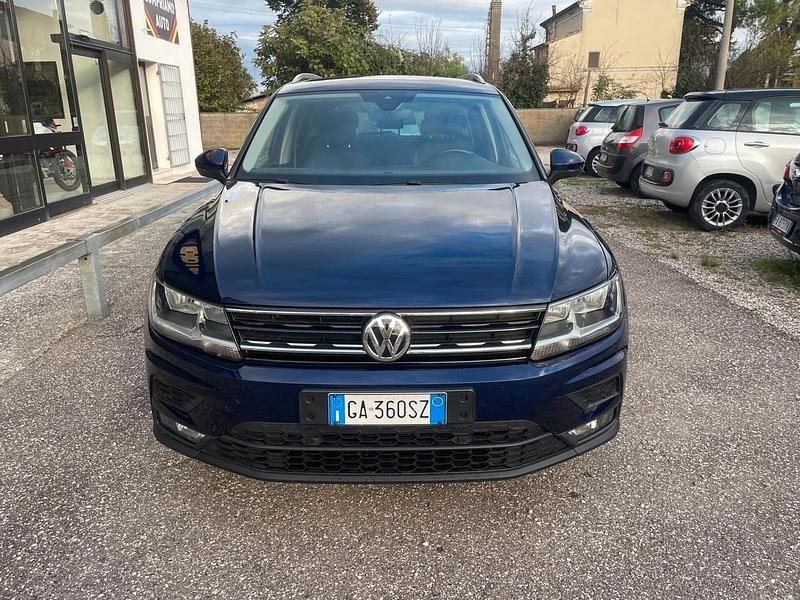 Usata VW Tiguan Business 149 CV (109 kW) 2020 Blu SUV