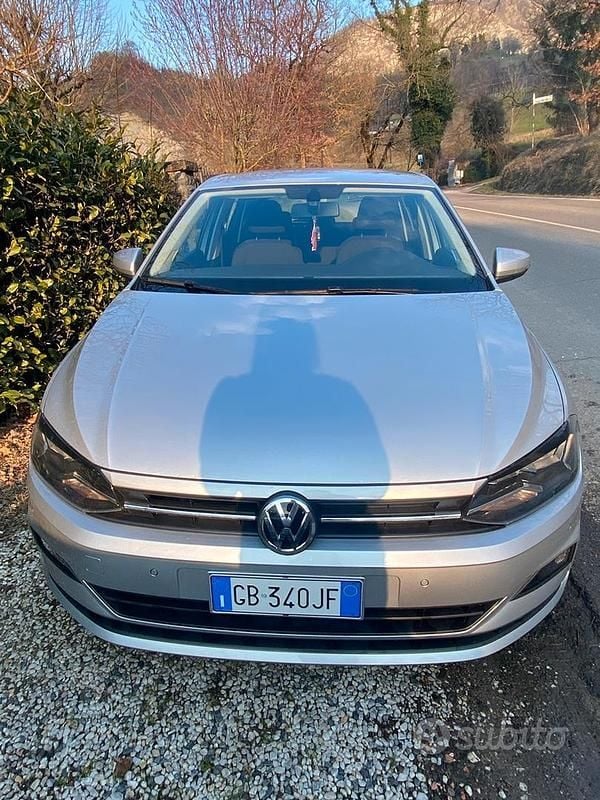 Usata VW Polo Sportline 95 CV (69 kW) 2020 Grigio Berlina