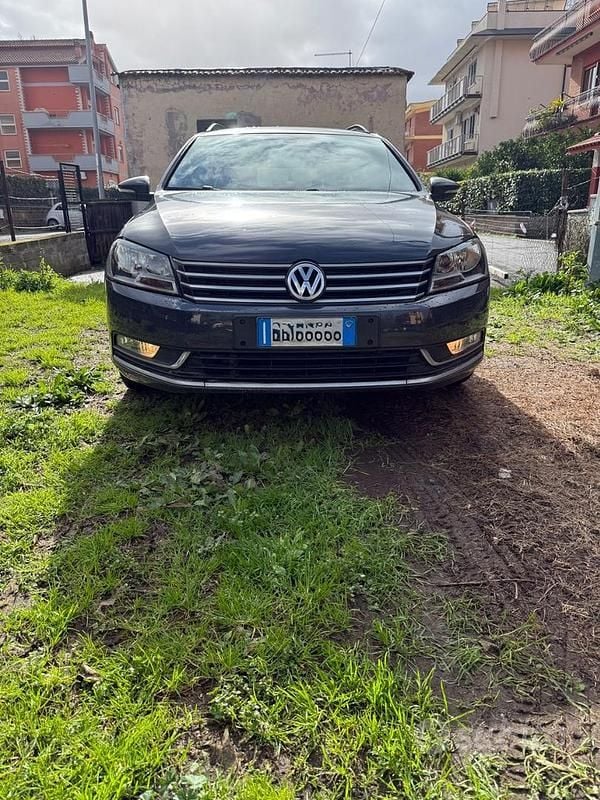 Usata VW Passat Highline 140 CV (102 kW) 2012 Grigio Station wagon