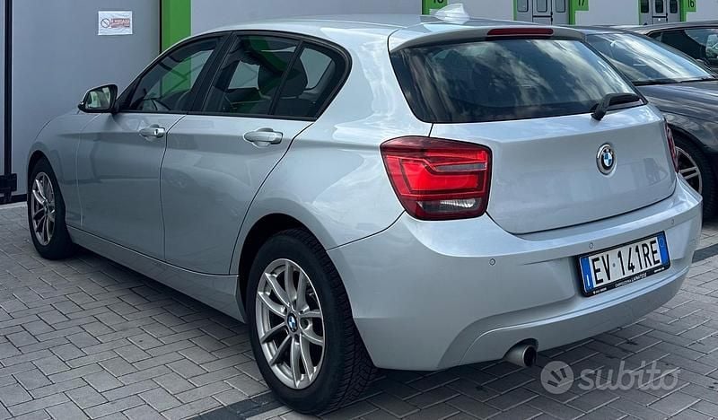 Usata BMW 118 143 CV (105 kW) 2014 Grigio Utilitaria