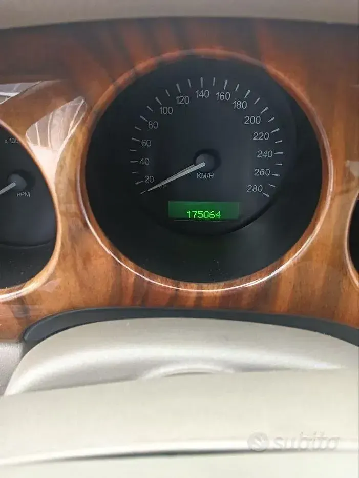 Usata Jaguar XJ Executive 237 CV (174 kW) 1998 Nero Berlina