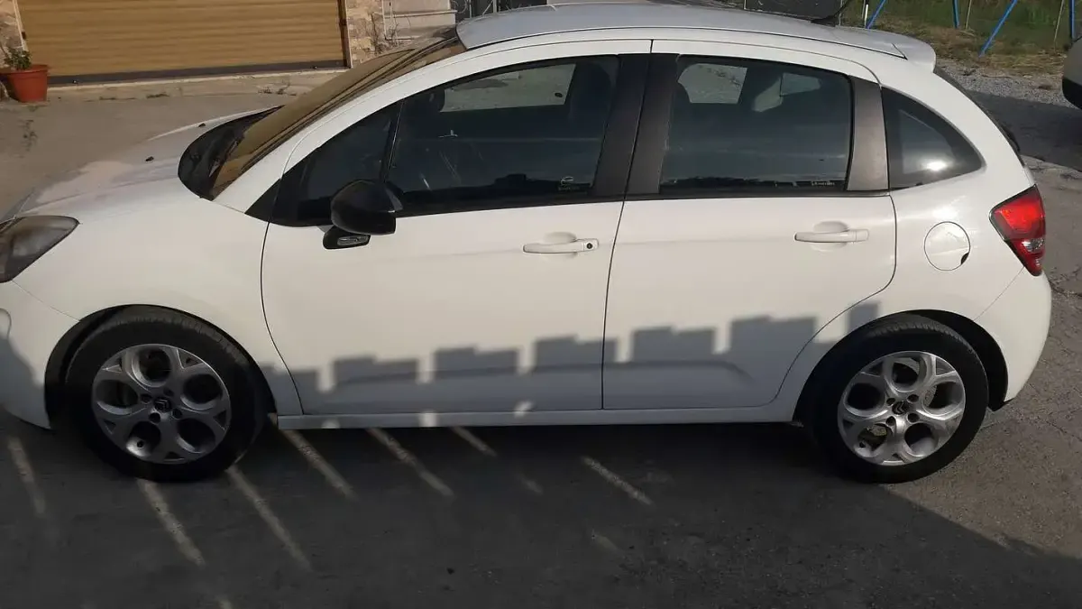 Usata Citroën C3 Style 73 CV (53 kW) 2010 Bianco Berlina