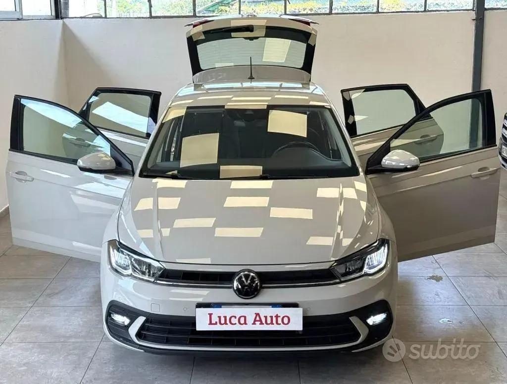 Usata VW Polo 95 CV (69 kW) 2022 Beige Utilitaria