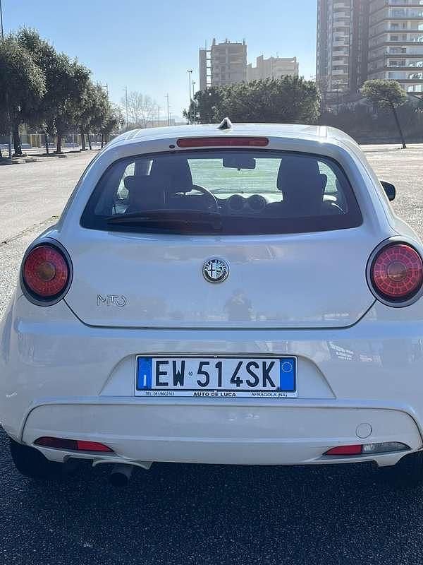 Usata Alfa Romeo MiTo Super 69 CV (50 kW) 2014 Bianco Utilitaria