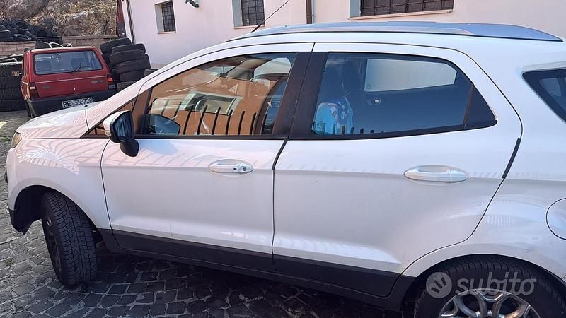 Usata Ford Ecosport 100 CV (73 kW) 2014 Bianco SUV