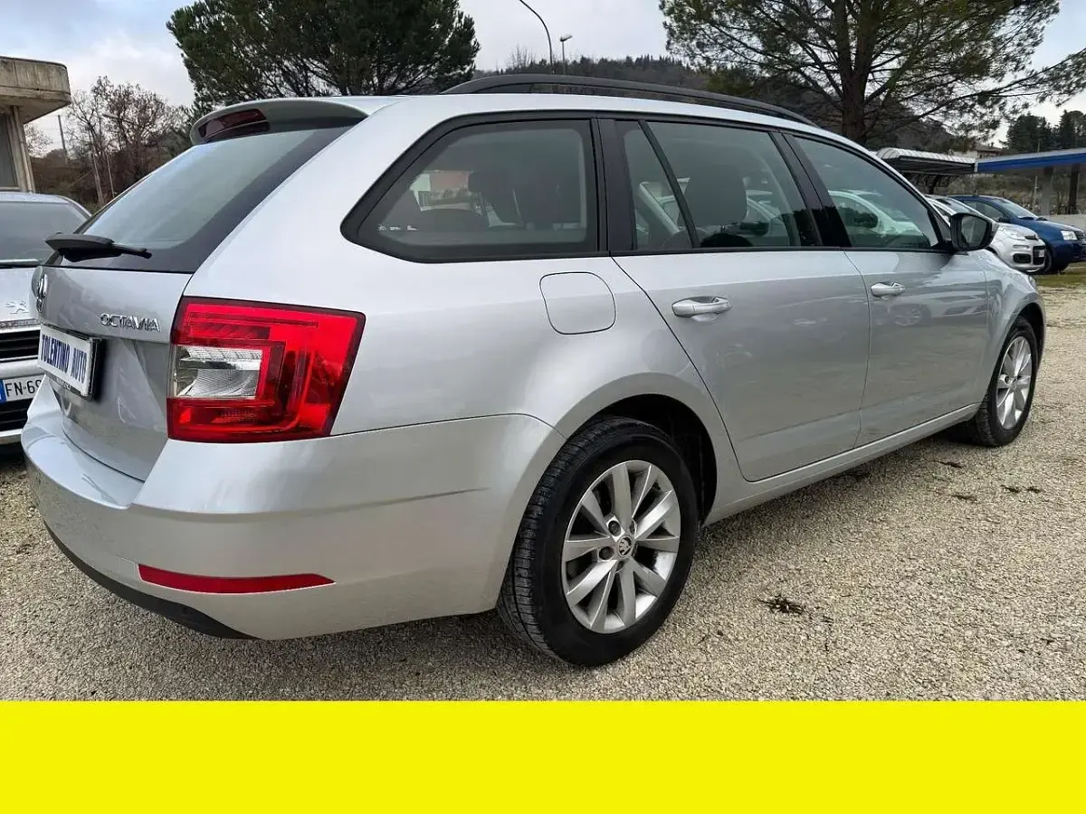 Usata Skoda Octavia 116 CV (85 kW) 2020 Other Station wagon