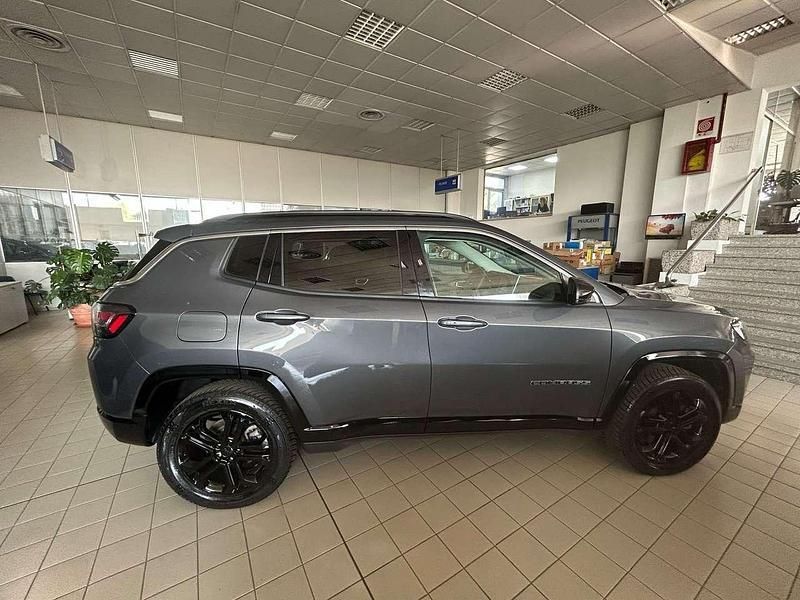 Grigio Usata 2022 Jeep Compass Limited SUV | 22.500 € (Cara) - Immagine 1/4