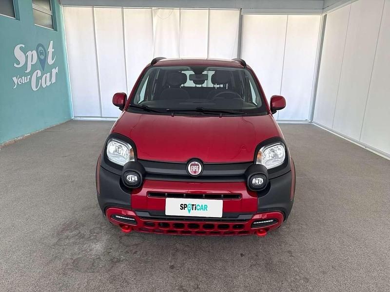Usata Fiat Panda Cross Cross 70 CV (51 kW) 2024 Rosso Utilitaria