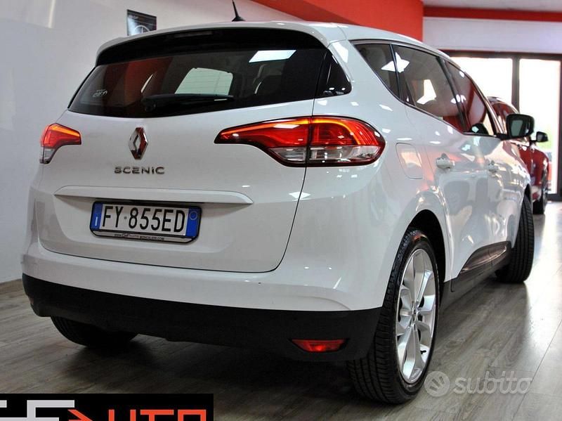 Usata Renault Scénic IV 120 CV (88 kW) 2019 Bianco Monovolume
