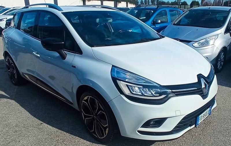 Usata Renault Clio GrandTour 110 CV (80 kW) 2018 Bianco Station wagon