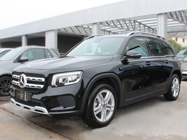 Usata Mercedes GLB180 Business 116 CV (85 kW) 2022 Nero SUV