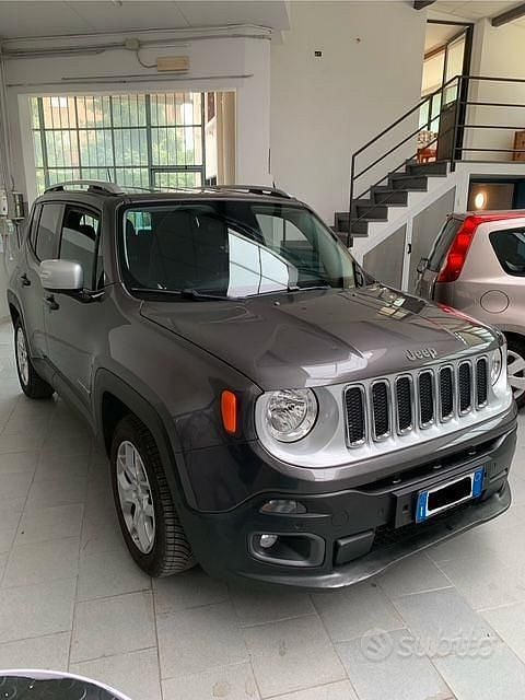 Usata Jeep Renegade 140 CV (102 kW) 2016 Grigio SUV