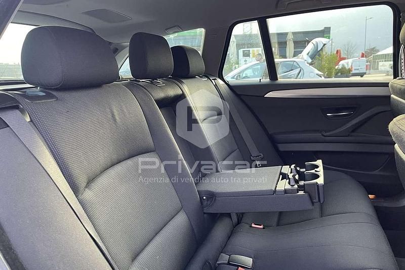 Usata BMW 520 184 CV (135 kW) 2014 Nero Station wagon