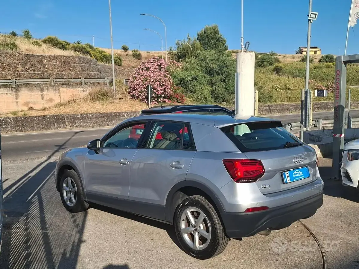 Usata Audi Q2 116 CV (85 kW) 2019 Grigio SUV