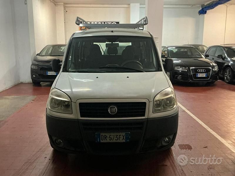 Usata Fiat Doblò Active 103 CV (75 kW) 2008 Bianco Monovolume