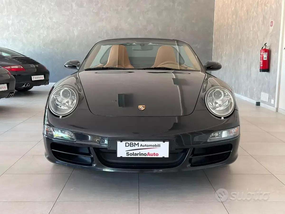 Usata Porsche 911 Carrera Cabriolet 325 CV (239 kW) 2008 Nero Cabrio