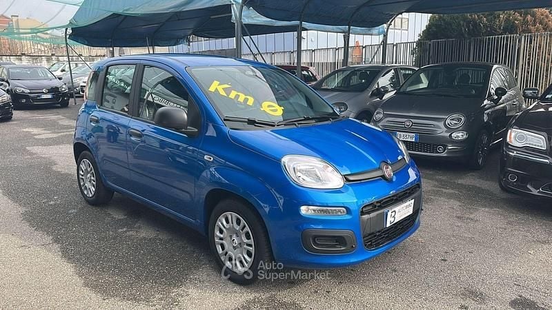 Nuova Fiat Panda S 71 CV (52 kW) 2026 Blu Berlina