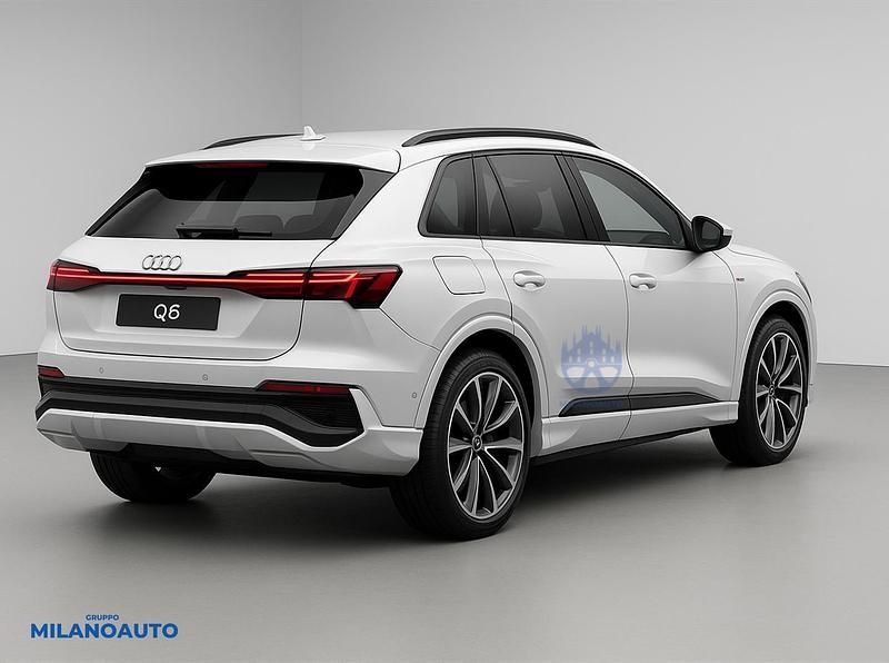 Usata Audi Q6 e-tron S-Line 225 kW (306 CV) 2025 Bianco SUV