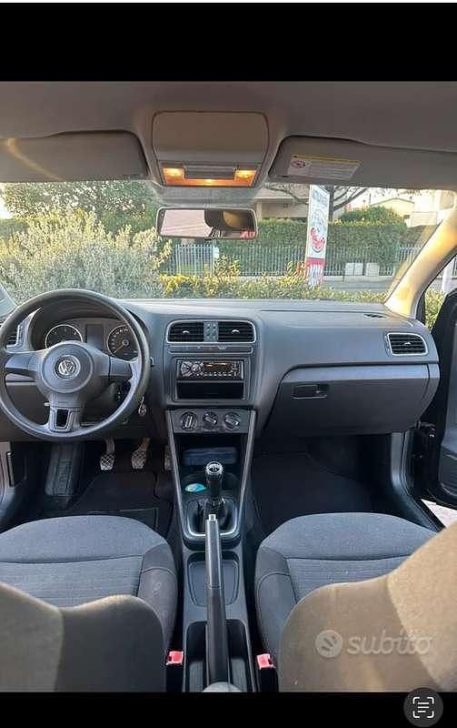 Usata VW Polo Trendline 75 CV (55 kW) 2010 Berlina