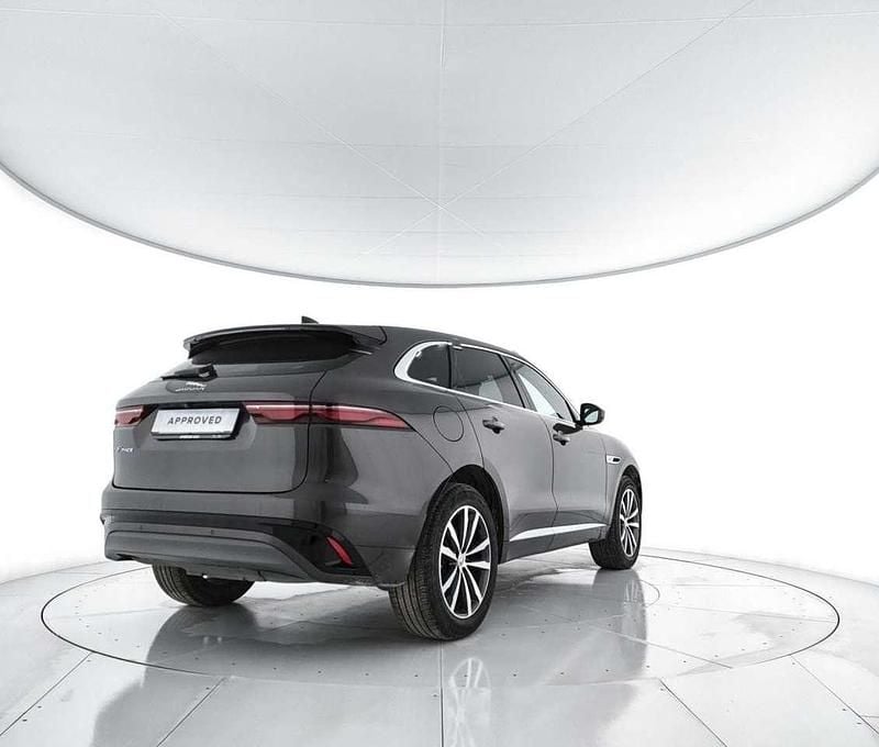 Usata Jaguar F-Pace R-Dynamic 204 CV (150 kW) 2022 Grigio SUV