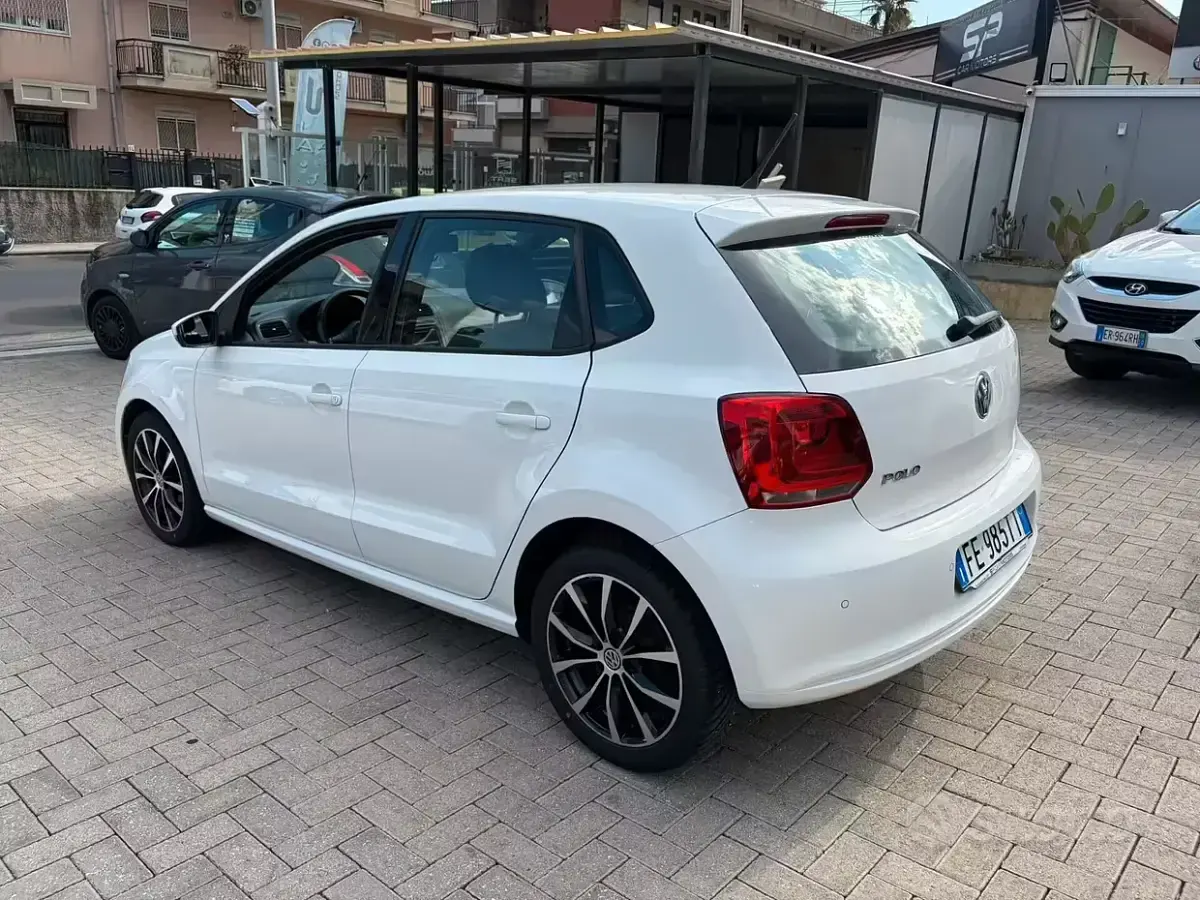 Usata VW Polo Comfortline 75 CV (55 kW) 2016 Bianco Berlina