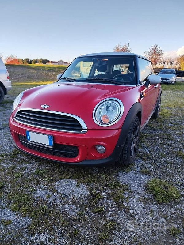 Usata Mini One D 90 CV (66 kW) 2012 Rosso Utilitaria