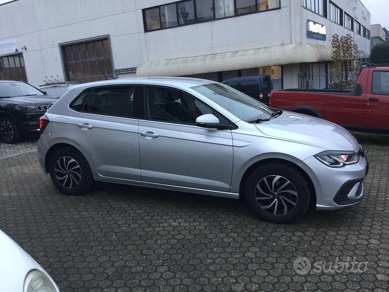 Usata VW Polo Style 95 CV (69 kW) 2023 Grigio Berlina