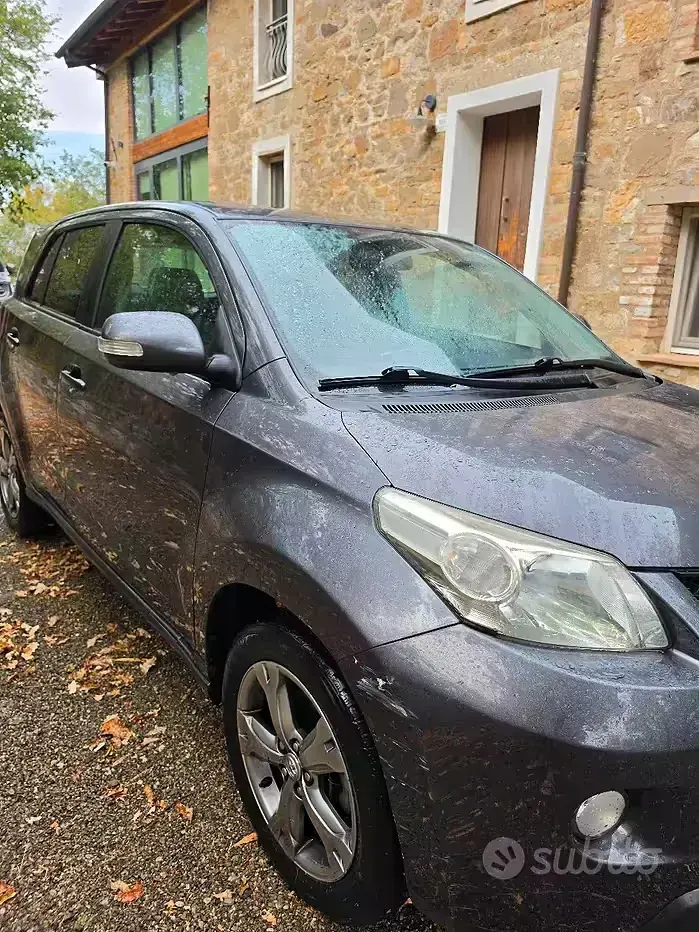 Usata Toyota Urban Cruiser 90 CV (66 kW) 2012 Grigio Utilitaria
